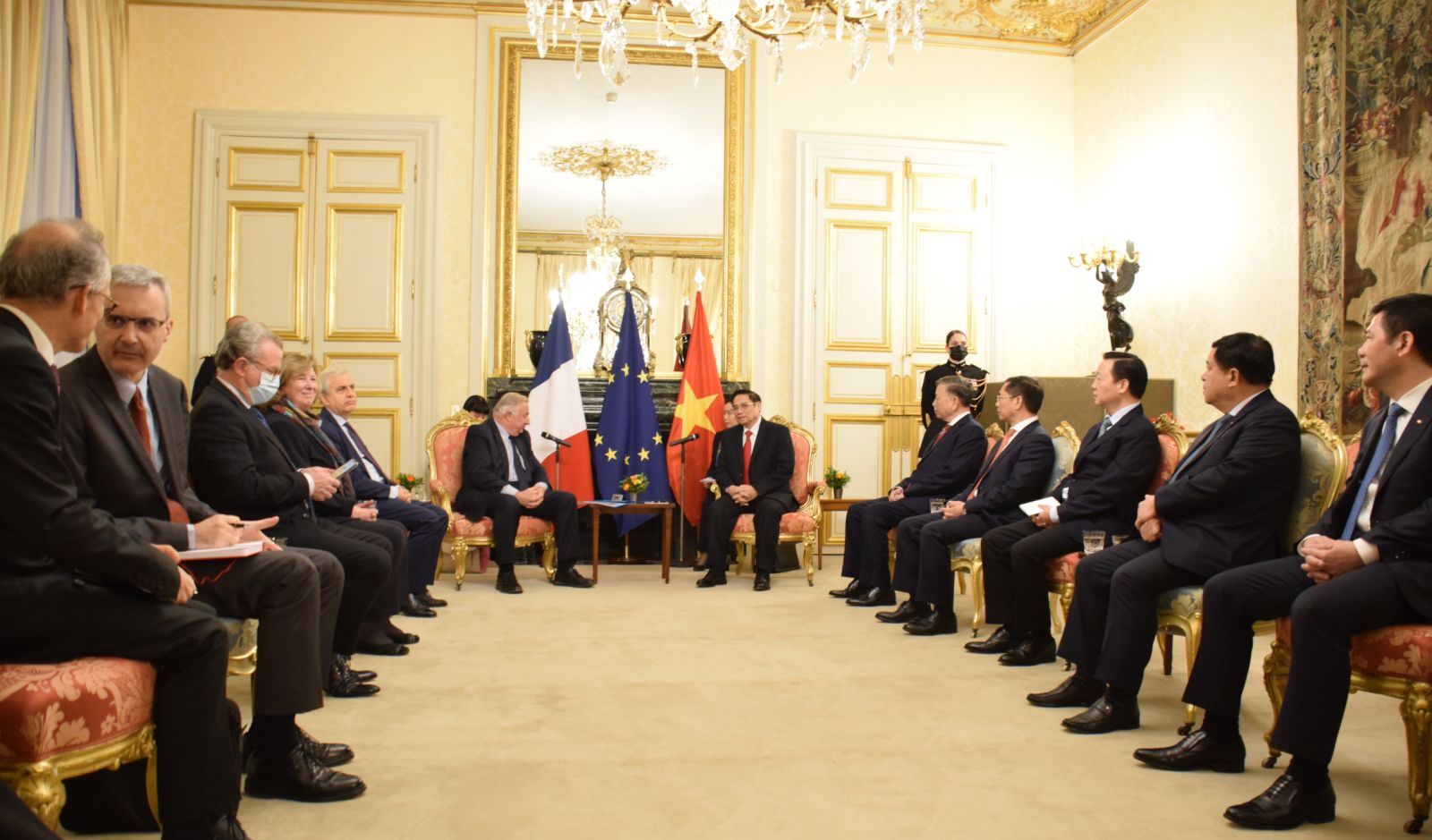 La France attache une grande importance à la position et au rôle du Vietnam
